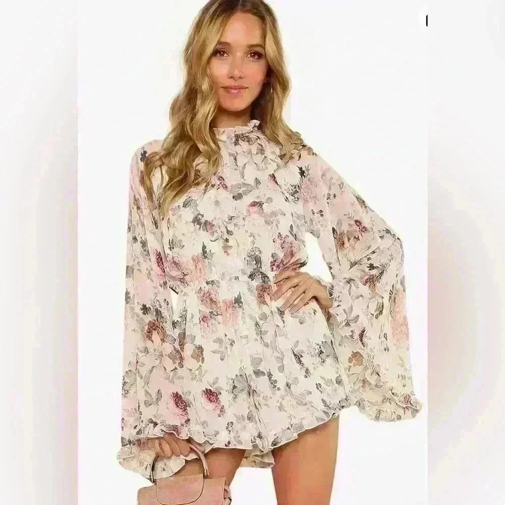 Romwe Floral Open Back Bell Sleeve Ruffle Loose Fit Jumpsuit Romper Size - Picture 3 of 5